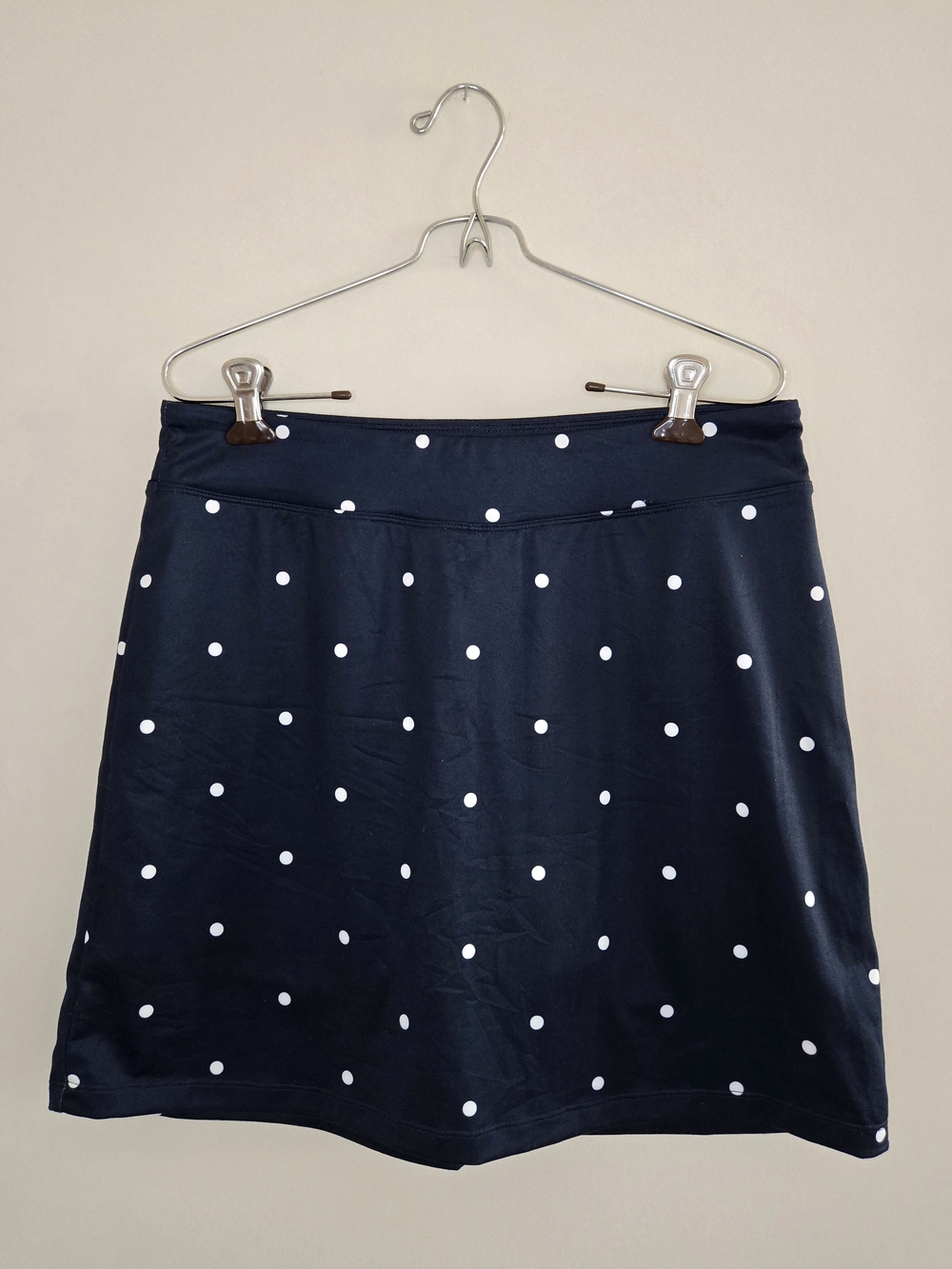 Seg'Ments navy + white polka dot golf skirt/skort, full shorts, medium, like new